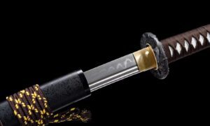 Kokuzan Katana (黒山) – Musta Vuori