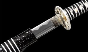 Merirosvo Katana Miekka