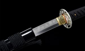 Yamizuki Katana (闇月) – Pimeä Kuu